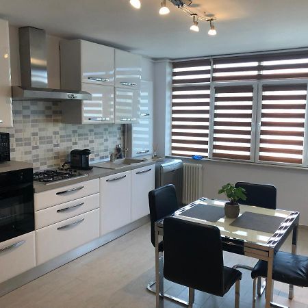Denis Apartament 图尔达 外观 照片